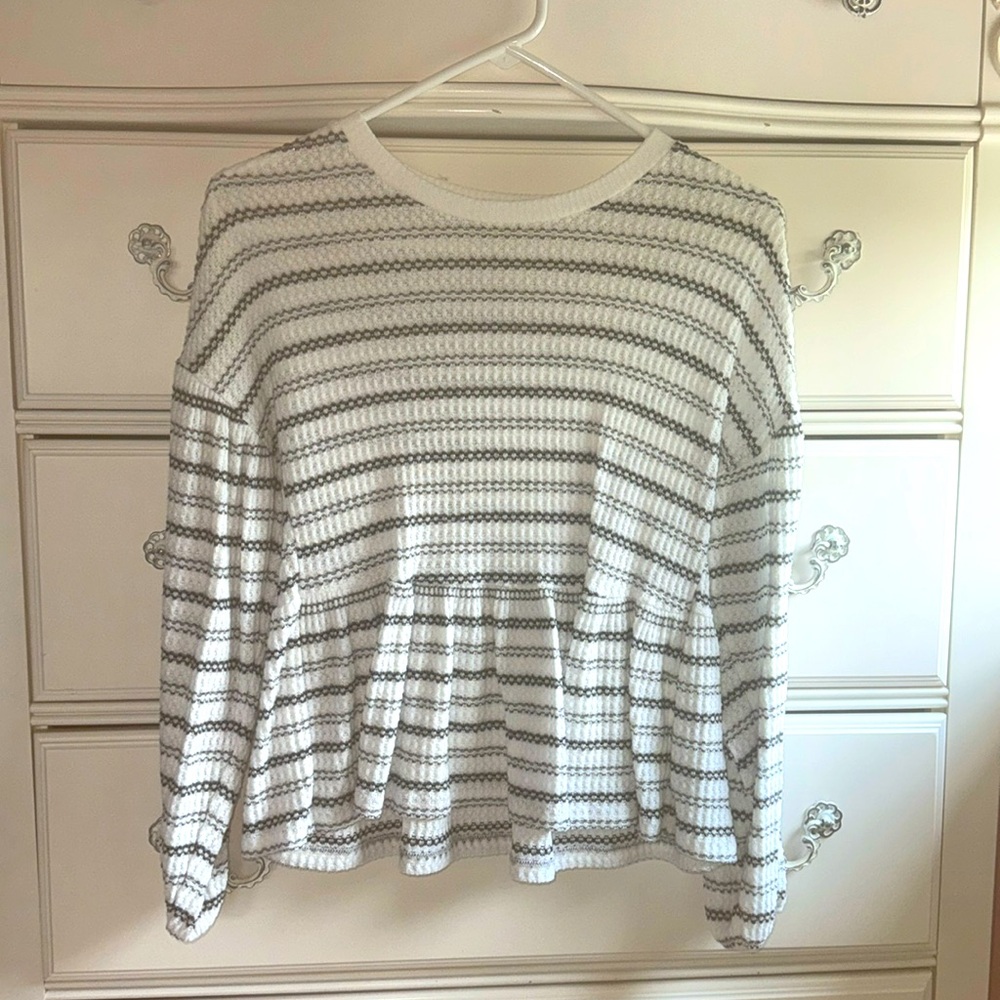 Altar’d State XS top